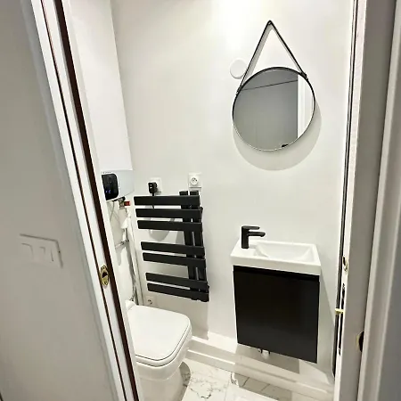 Lejlighed Le Luxe Au Pied Du Parc Monceau *